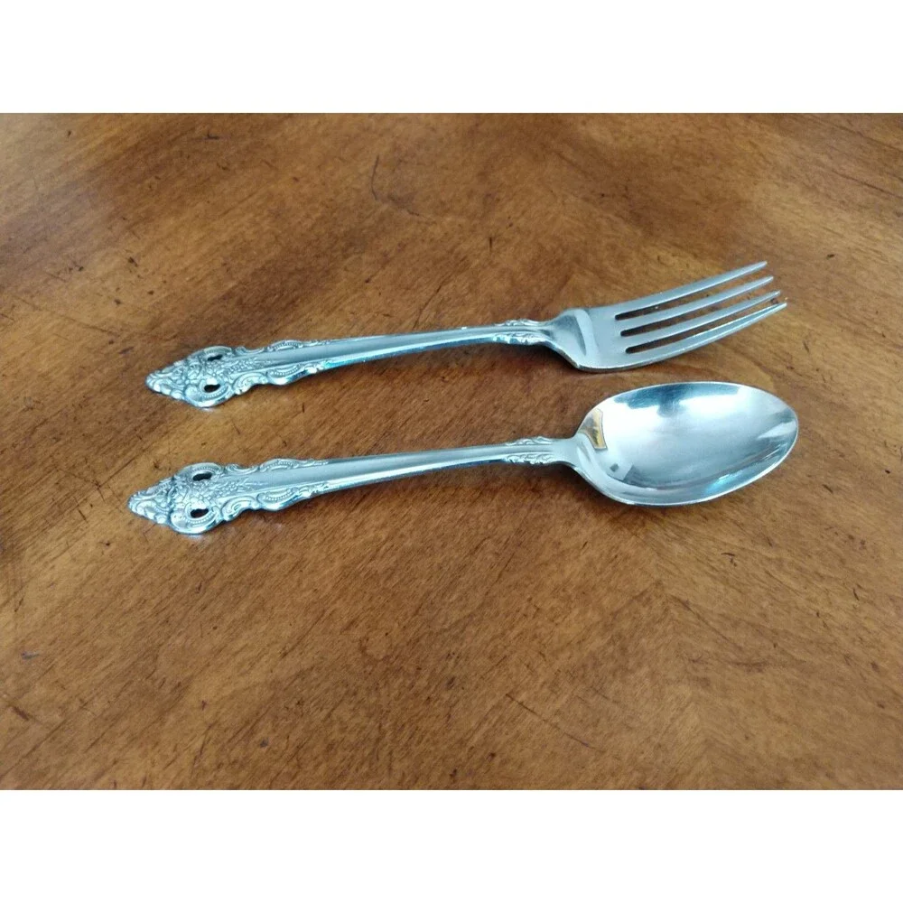 Oneida Community CHERBOURG Stainless Dinner Fork 7.2